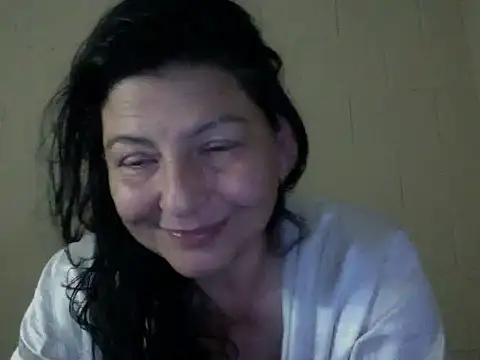 straichathot_08's cam snapshot