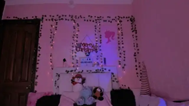 gabyye_capprins's cam snapshot