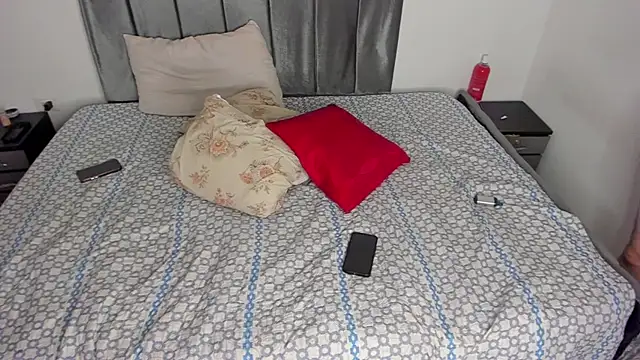 slimteenwet live sex cam