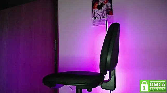 room_hot_x's cam snapshot