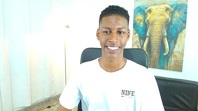 maiki18_'s cam snapshot