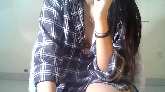 Naughty_Nayra's cam snapshot