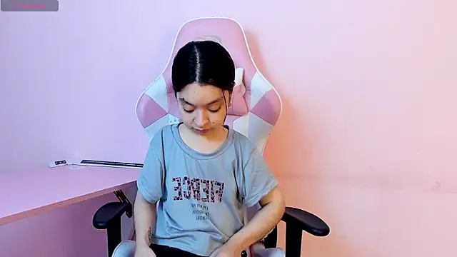 CharlotteMuller's cam snapshot