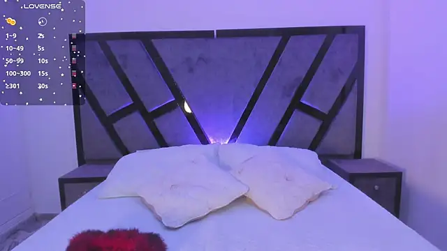 VictoriaMonroee_ live sex cam