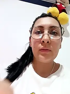 You-kitty2025's cam snapshot