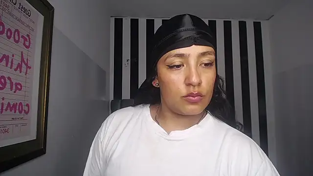 tamara_brown_t's cam snapshot