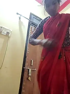 Veshali_Love143's cam snapshot