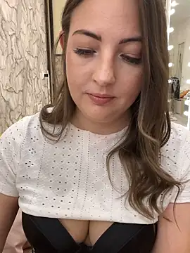 AnnaBri's cam snapshot