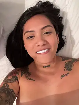 liahouses's cam snapshot