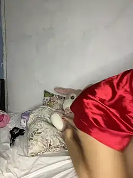 liahouses's cam snapshot