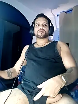 LucasGaeel live sex cam