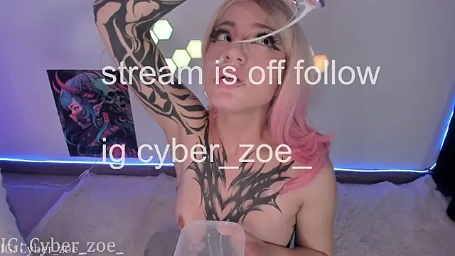 cyberzoe's cam snapshot