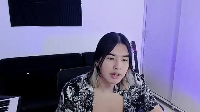 JordiWilld live sex cam