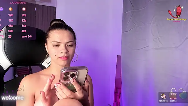 PaigeJayden's cam snapshot