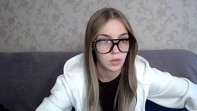 HitGyrl's cam snapshot