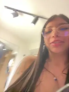 Maddy_Piink's cam snapshot