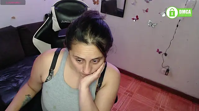 MelRaiise's cam snapshot