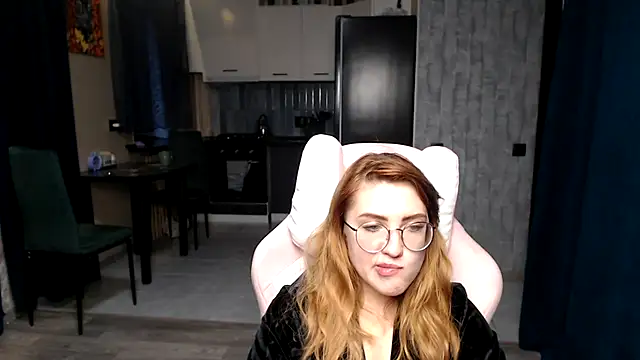 Reginasmilee's cam snapshot