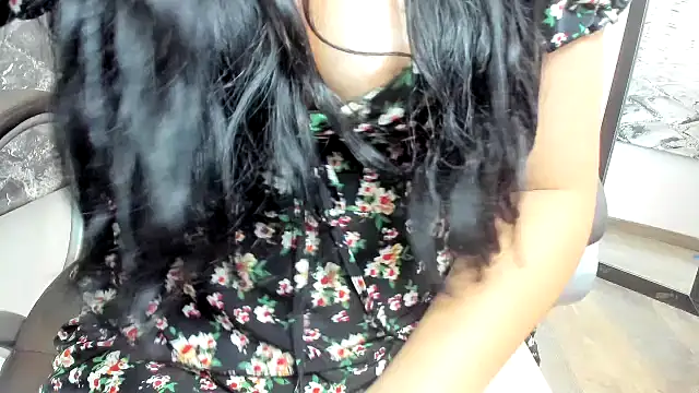 Elinaax's cam snapshot