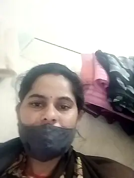 JULEE-740's cam snapshot