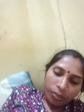 Veshali_Love143's cam snapshot