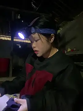 O_o_UwU_o_O's cam snapshot