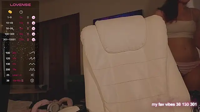 Juliette_Sunshine's cam snapshot