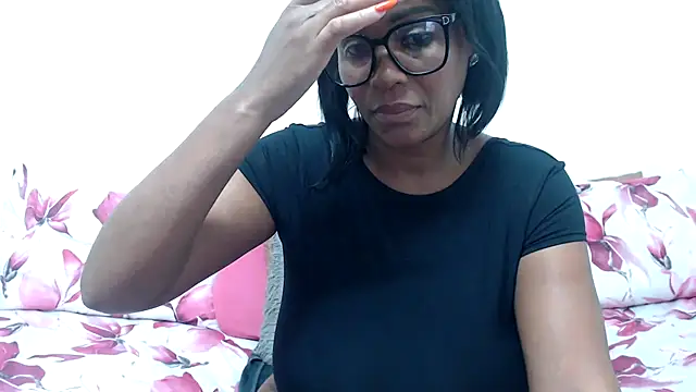 MistressShirleyx's cam snapshot