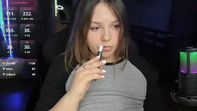 XNirvanaX live sex cam