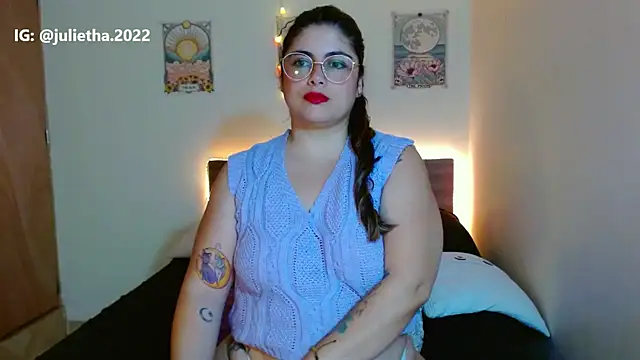 Juliietha_servas's cam snapshot