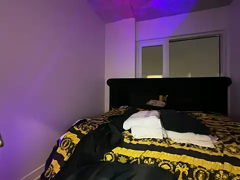 yourgoddessangela's cam snapshot