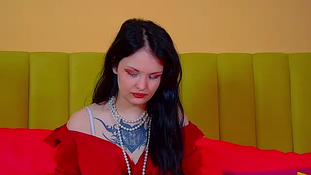 MollyMillsen's cam snapshot