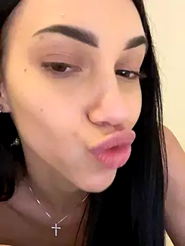 ilariea_girl live sex cam