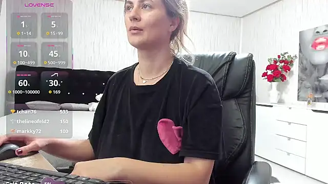 KattyeFox live sex cam