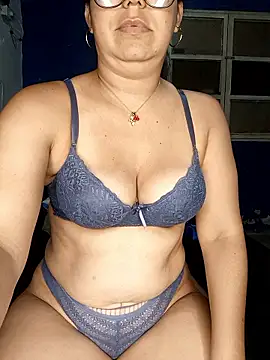 MilfTentasion's cam snapshot