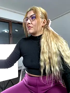 MiaKiittyy's cam snapshot