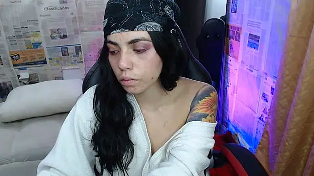 i_am_nina_'s cam snapshot