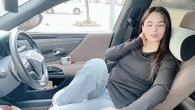 orla2021's cam snapshot