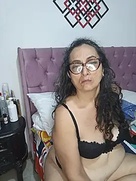 AlessandraLeroy's cam snapshot