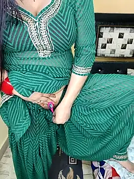 PRIYA_22 live sex cam