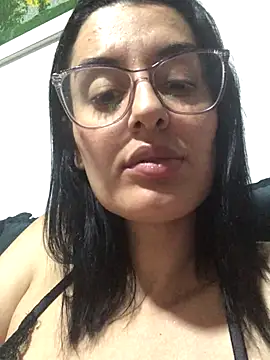 Catmila94 live sex cam