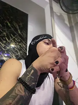 AlphaMasterXxx's cam snapshot