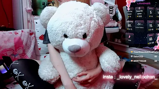 lovely_nekochan's cam snapshot