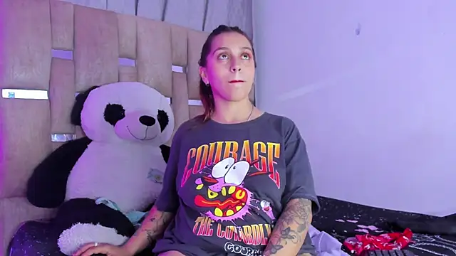 JulianaCarter's cam snapshot