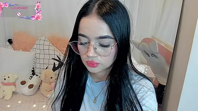 _miasophie_'s cam snapshot