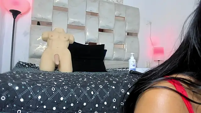 Nyra_18's cam snapshot