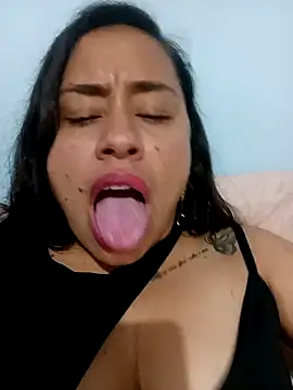 kamila_lovee's cam snapshot