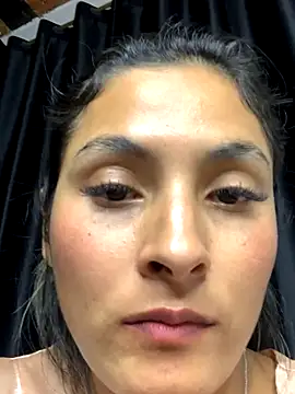 Cami_Leon2's cam snapshot