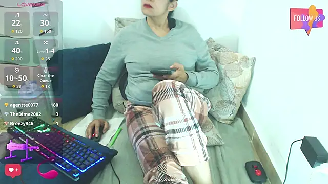 Sexyqueen_mature_'s cam snapshot