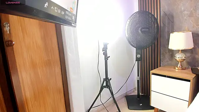 linda_cabal's cam snapshot